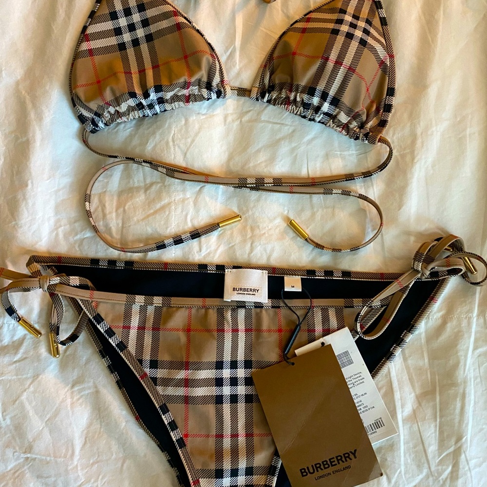 NWT Burberry Vintage 2pc. Size M